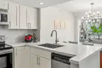 706 867 HAMILTON STREET - thumbnail 6