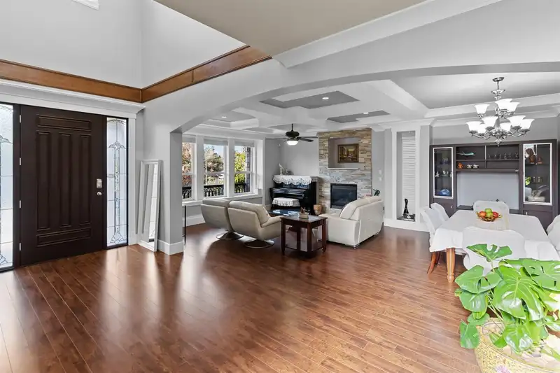 8222 19TH AVENUE - photo 4 of 38