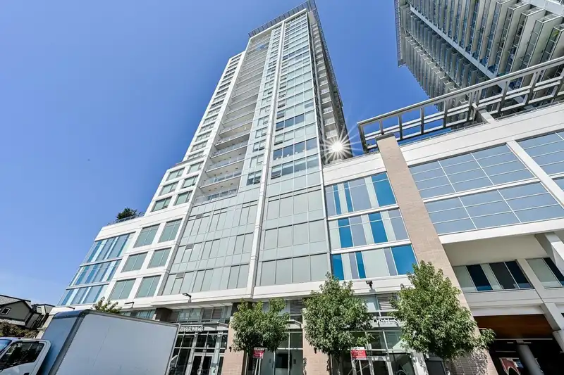 1005 988 QUAYSIDE DRIVE - photo 1 of 24