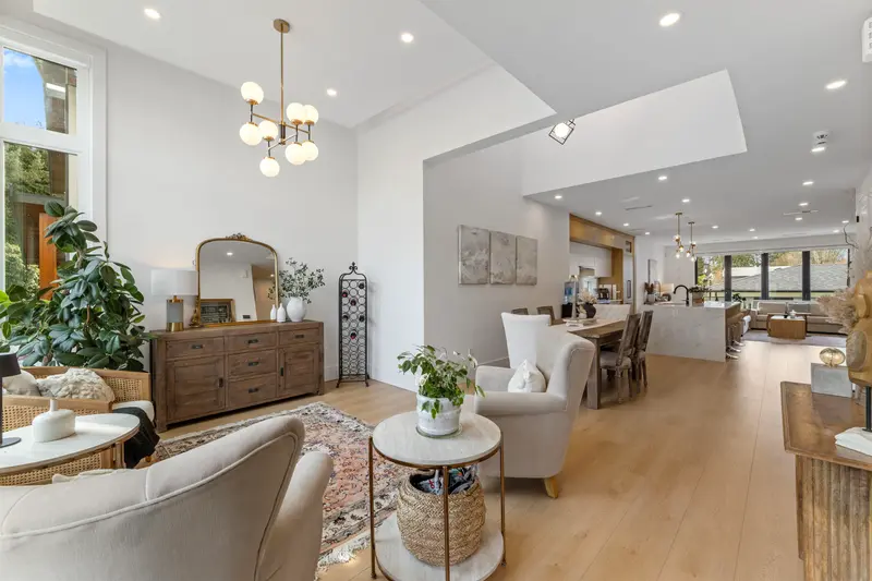 1707 BLAINE AVENUE - photo 3 of 25