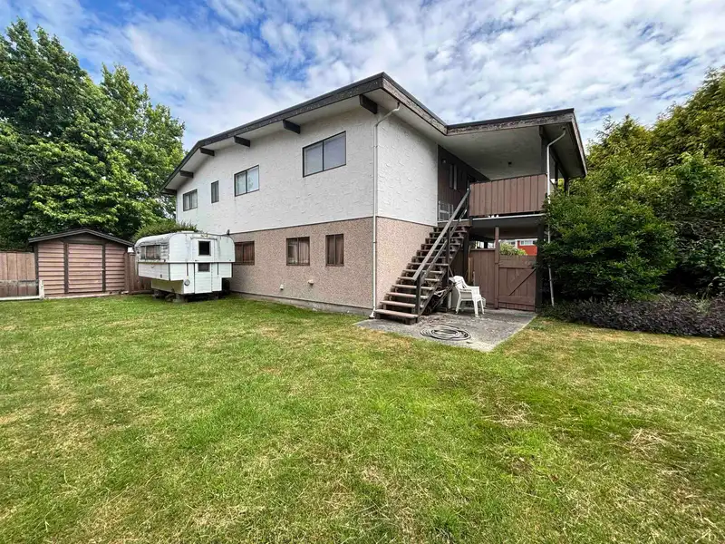 7871 FROBISHER DRIVE - photo 4 of 20