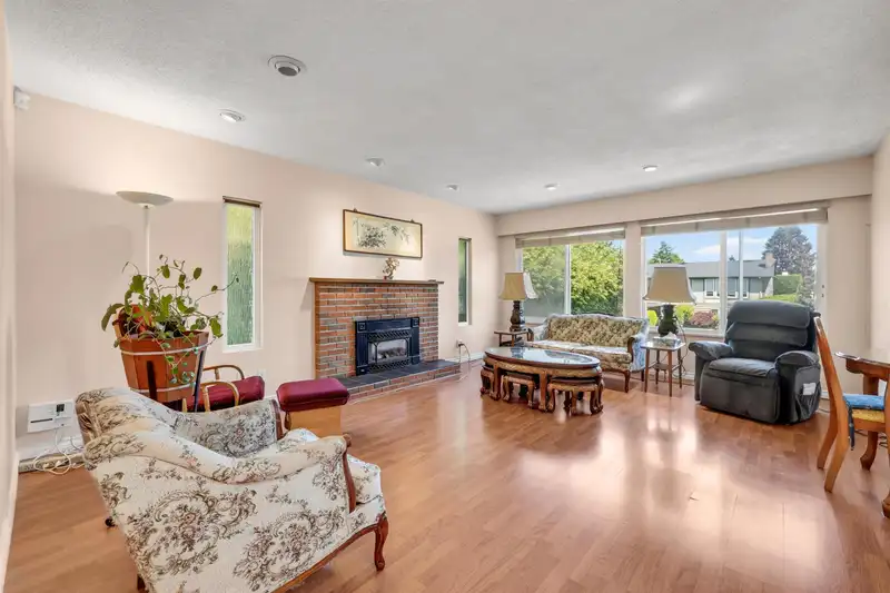 11580 SEAHURST ROAD - photo 3 of 30