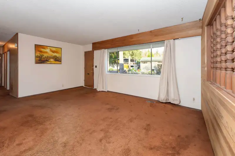 3653 VINCENT STREET - photo 4 of 23