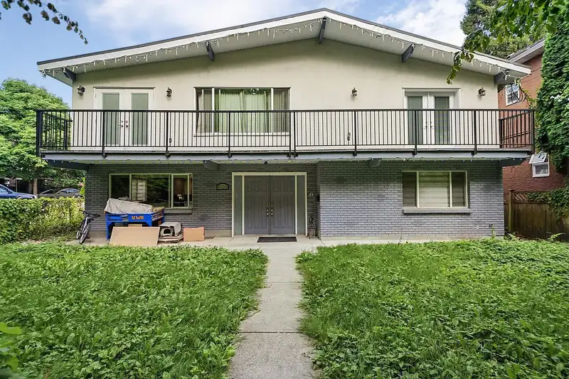 5430 MELBOURNE STREET - photo 1 of 29