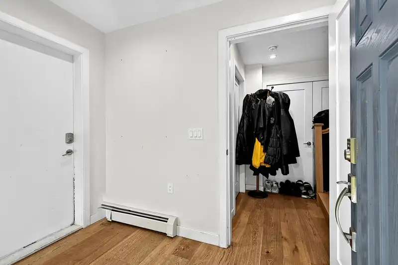 5430 MELBOURNE STREET - photo 2 of 29