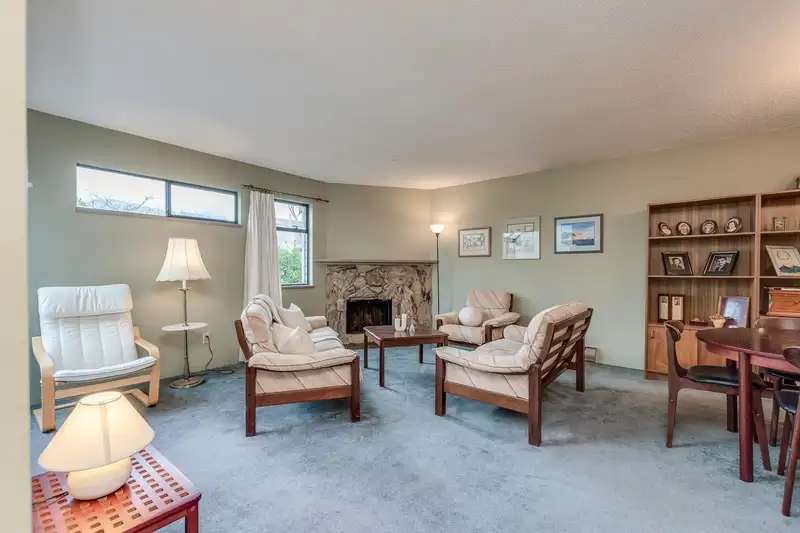 13 1434 MAHON AVENUE - photo 4 of 39