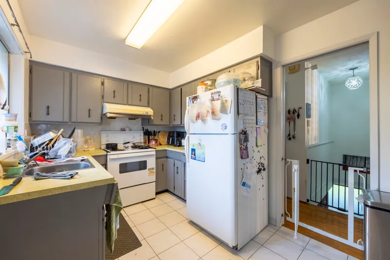 5555 WALLACE ROAD - photo 4 of 20