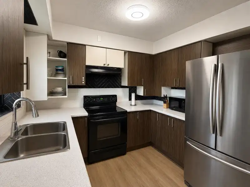 4660 207B STREET - photo 3 of 7