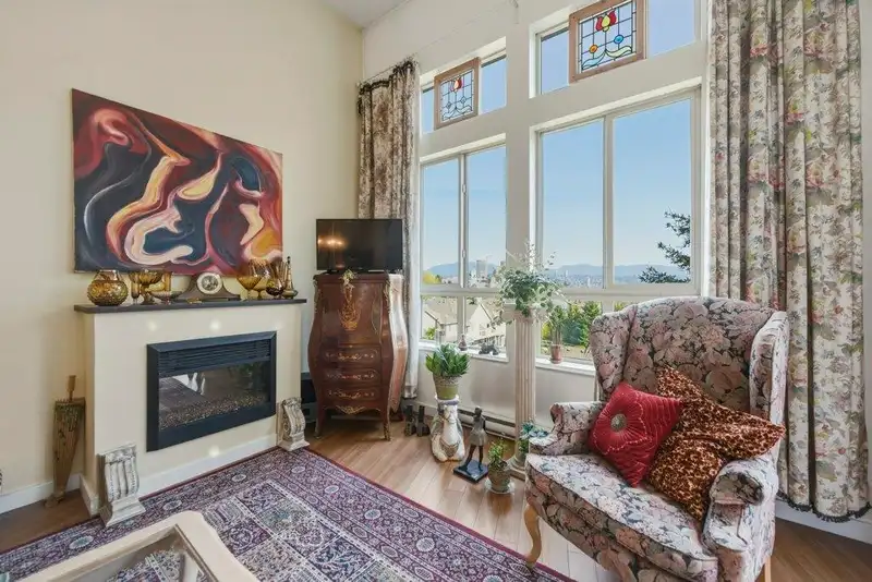 409 225 FRANCIS WAY - photo 1 of 40