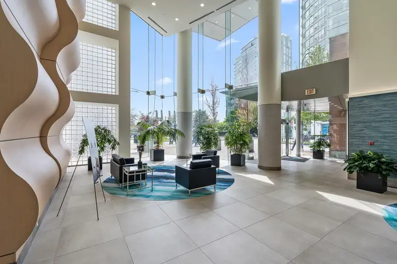 3605 1199 MARINASIDE CRESCENT - photo 2 of 21
