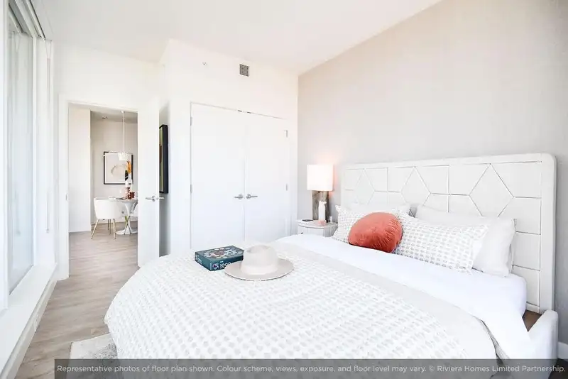 1101 4988 BENNETT STREET - photo 3 of 23