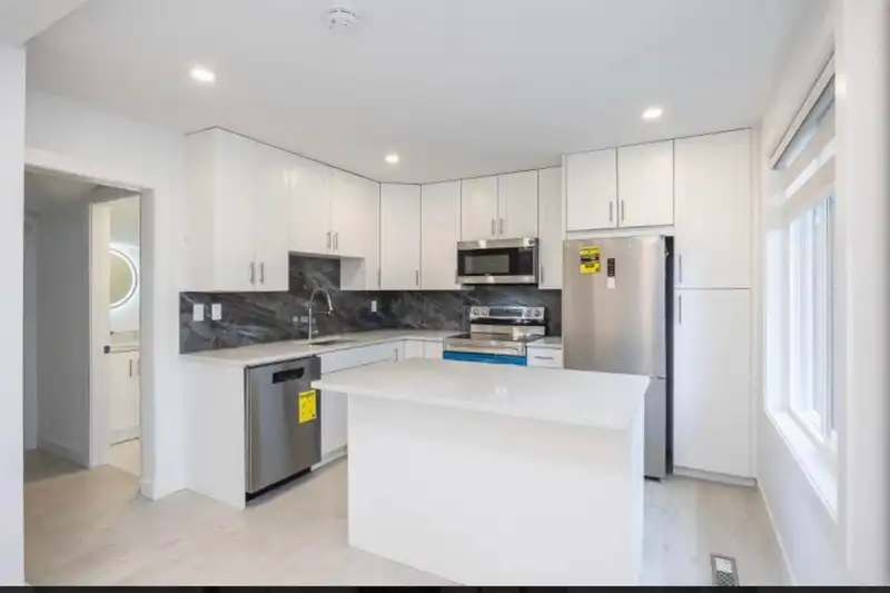 20367 KENT STREET - photo 2 of 12