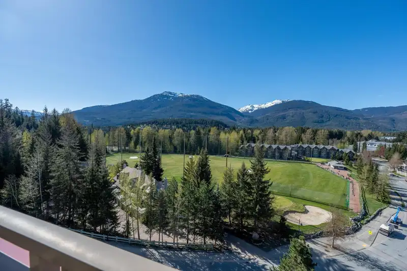 963 4090 WHISTLER WAY - photo 3 of 24