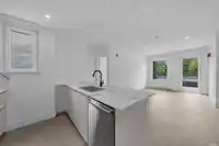 309 2250 E 1ST AVENUE - thumbnail 4