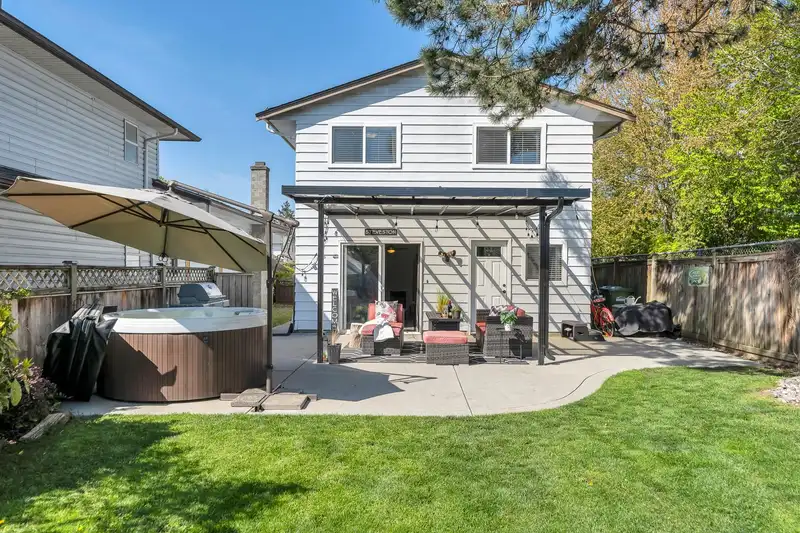 3822 HUNT STREET - photo 1 of 35