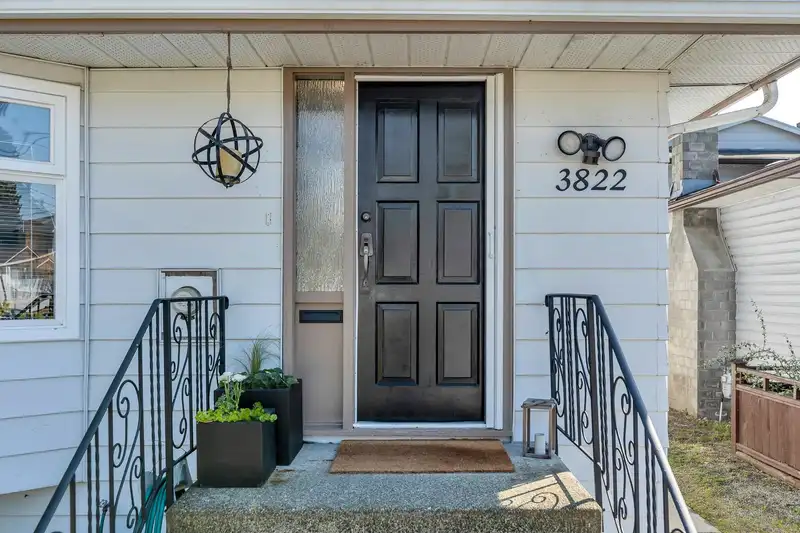 3822 HUNT STREET - photo 3 of 35