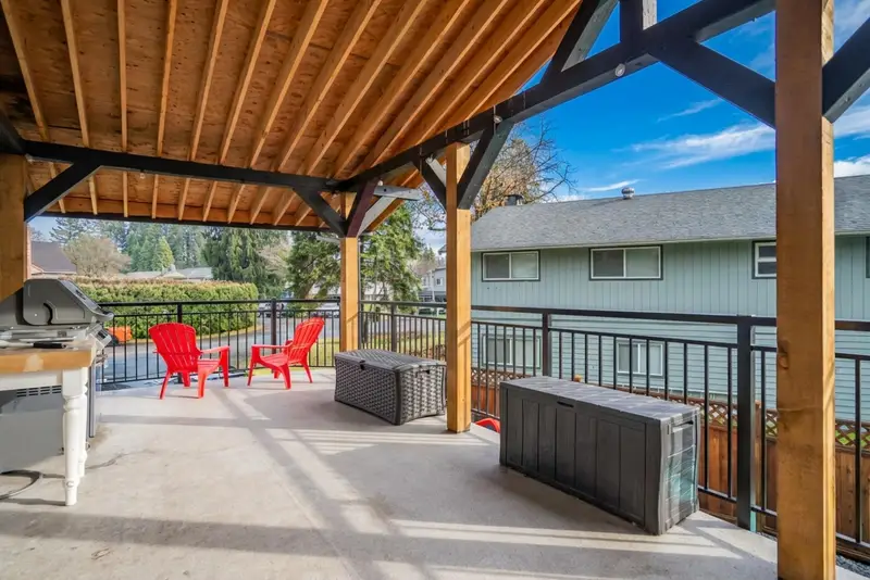 20837 STONEY AVENUE - photo 2 of 25