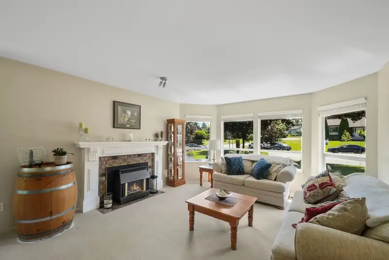 5742 190 STREET - photo 4 of 30
