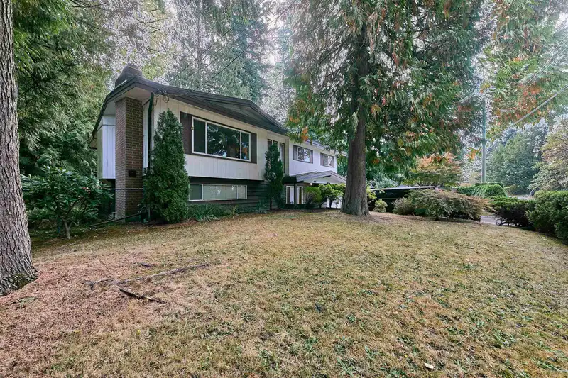 4054 196 STREET - photo 2 of 40