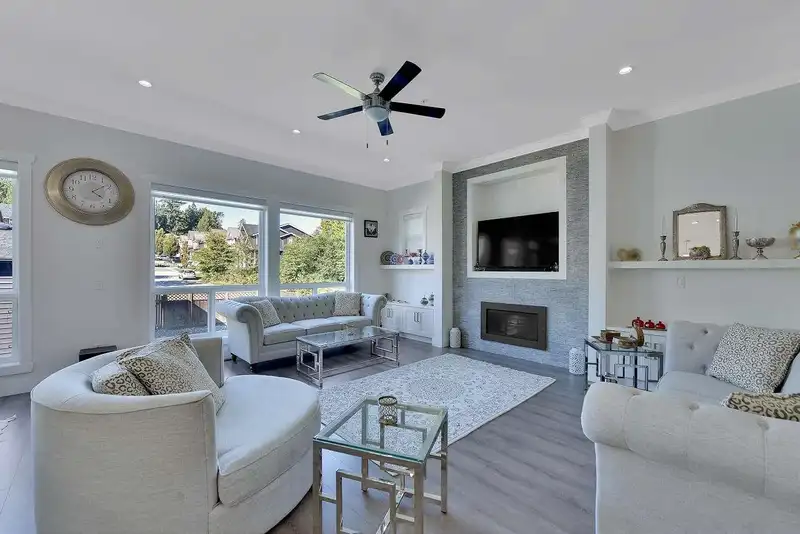 24295 112 AVENUE - photo 4 of 40
