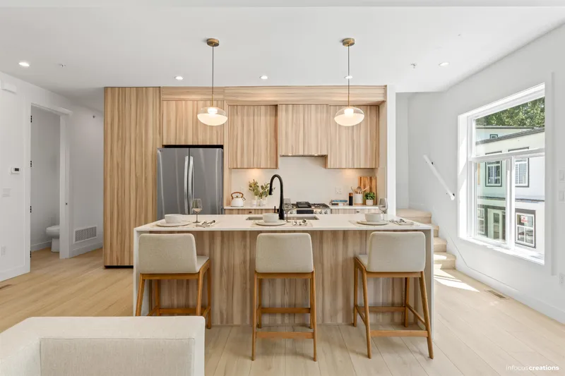 8 8924 CEDAR STREET - photo 3 of 25