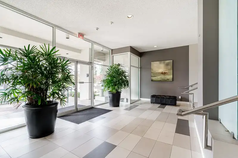 502 121 TENTH STREET - photo 4 of 40