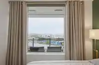 708 200 NELSON'S CRESCENT - thumbnail 15