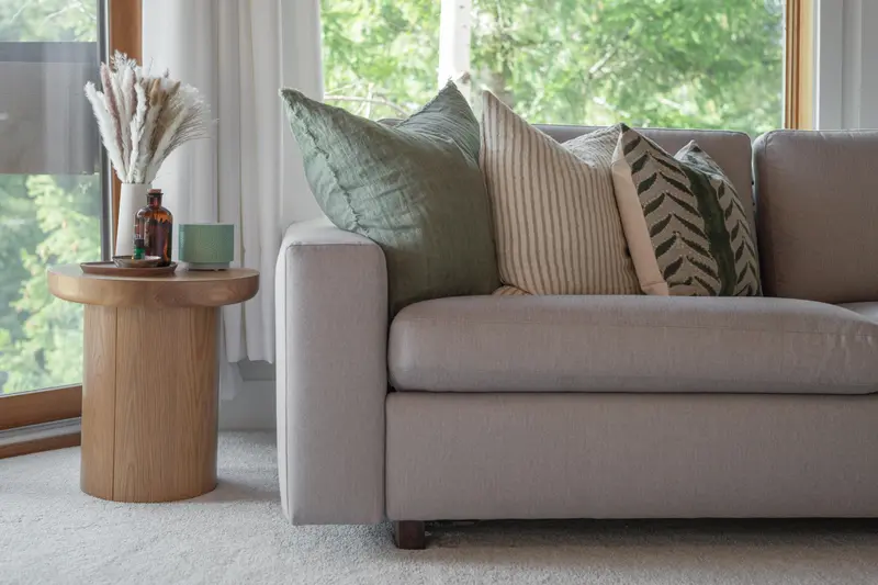 206 6117 EAGLE DRIVE - photo 4 of 22