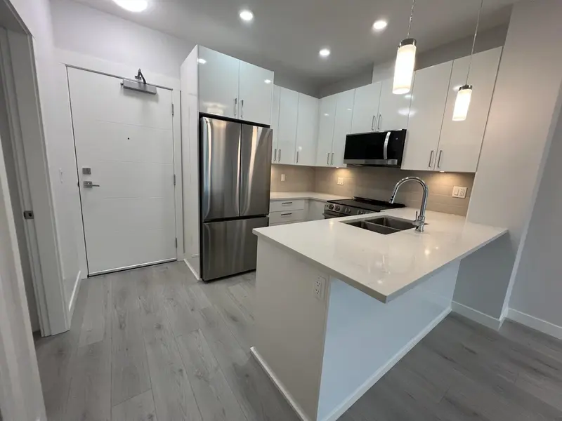 611 33886 PINE STREET - photo 4 of 15