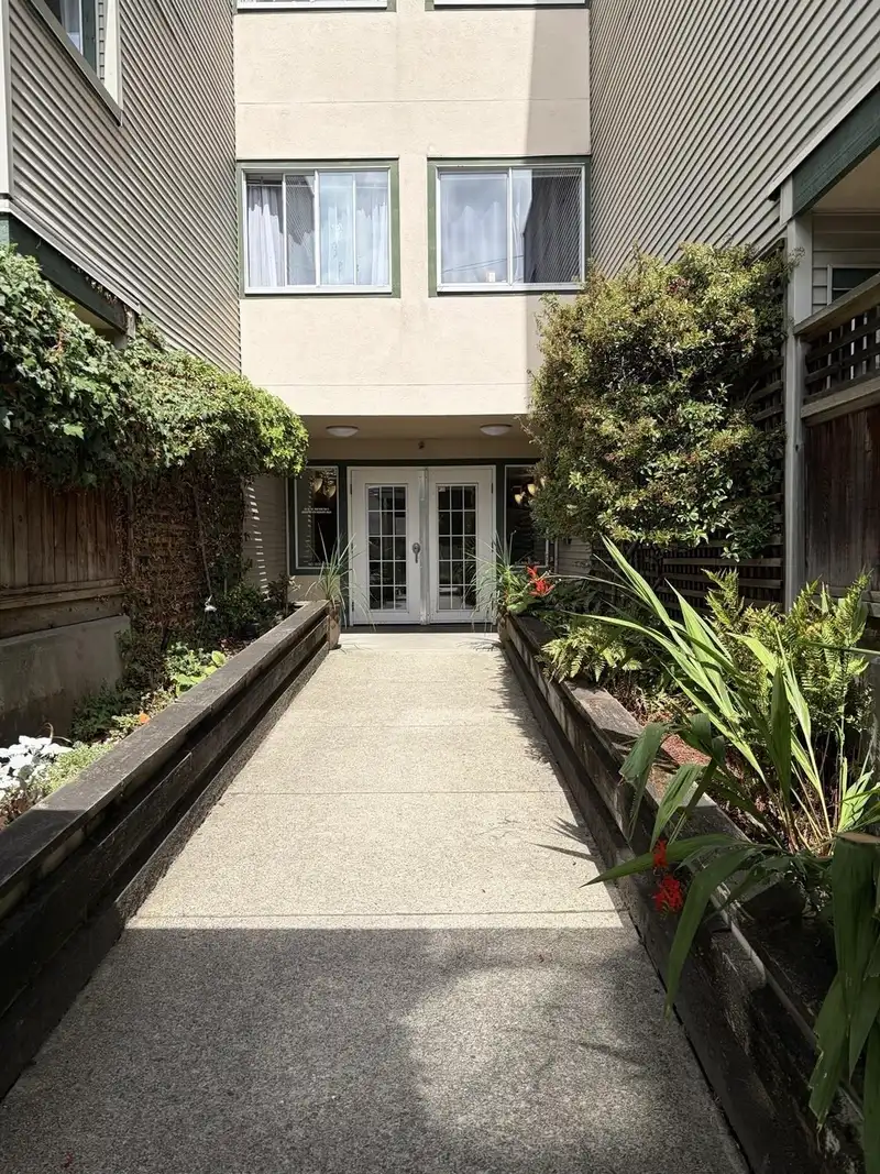 106 509 CARNARVON STREET - photo 3 of 3