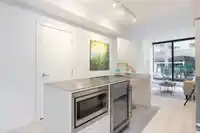 1135 HORNBY STREET - thumbnail 2