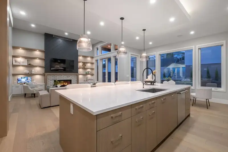 7739 LEE STREET - photo 2 of 40
