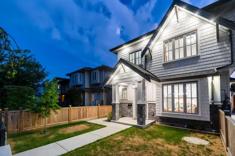 8333 CARTIER STREET - photo 2 of 31