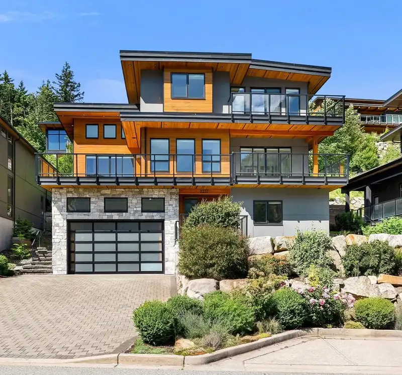 2237 WINDSAIL PLACE - photo 1 of 40