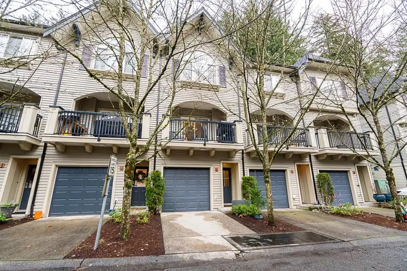 20 550 BROWNING PLACE - photo 1 of 35