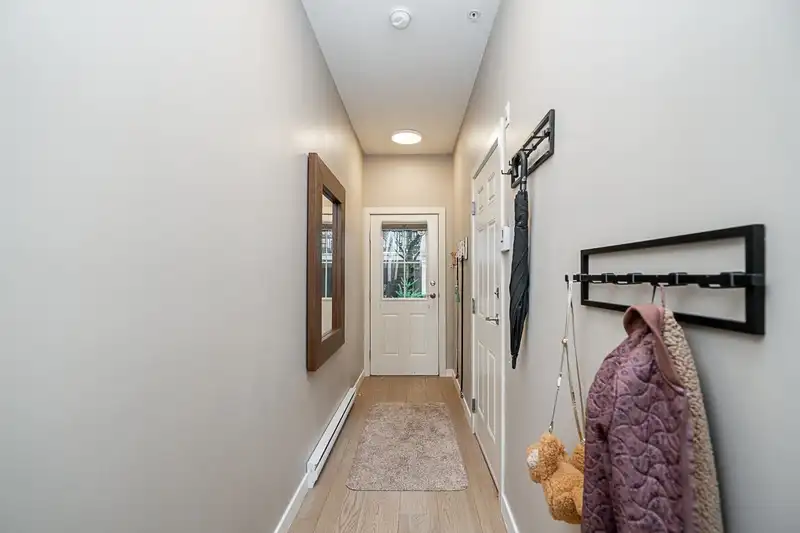 20 550 BROWNING PLACE - photo 4 of 35