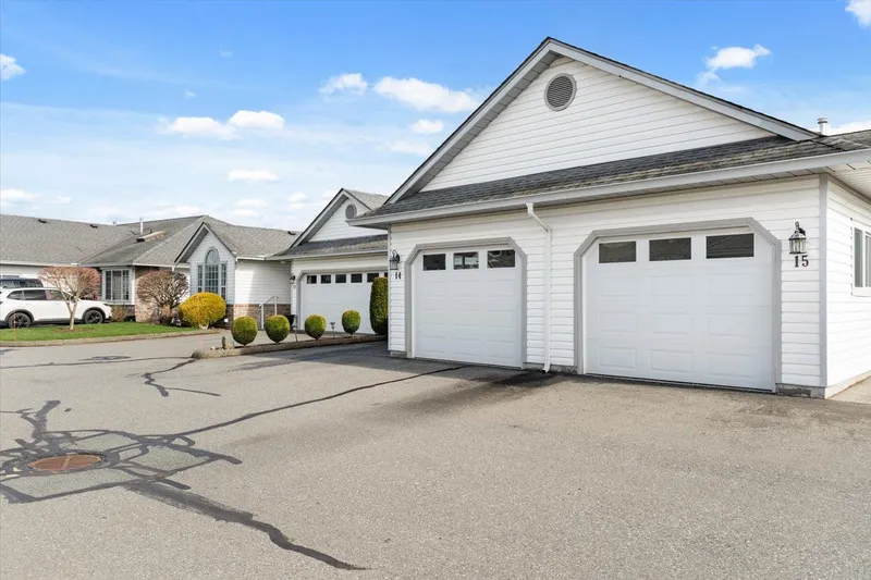 14 33922 KING ROAD - photo 2 of 25