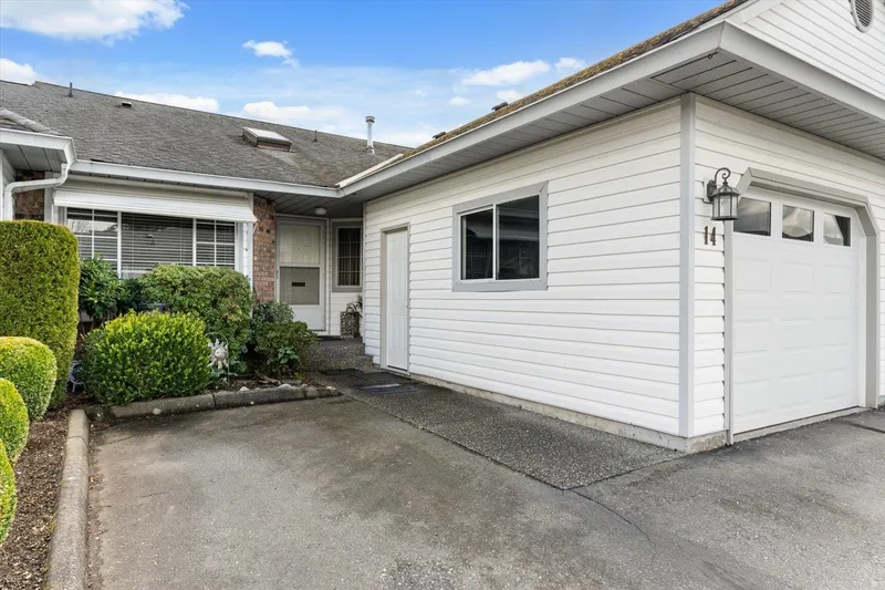 14 33922 KING ROAD - photo 3 of 25