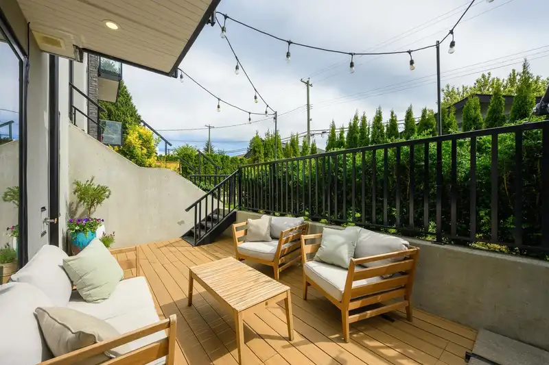 3 215 E 21ST STREET - photo 4 of 40