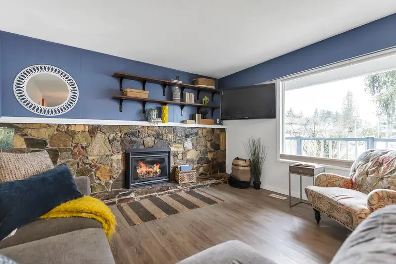 11348 MELVILLE STREET - photo 3 of 31