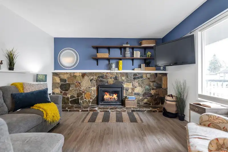 11348 MELVILLE STREET - photo 4 of 31