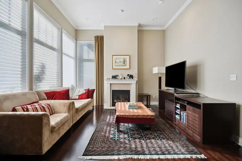 1271 3RD STREET - photo 2 of 11