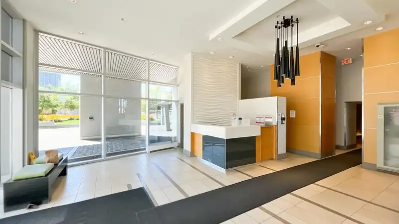2710 13618 100 AVENUE - photo 3 of 34