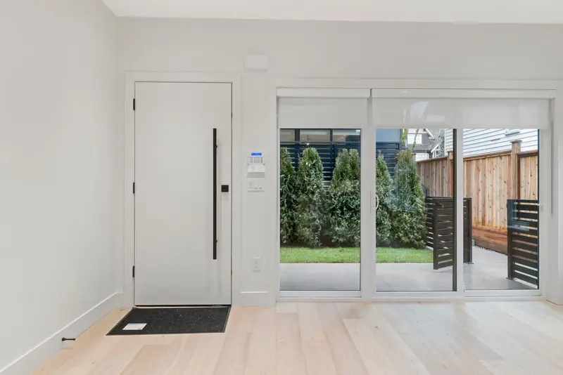 1 2539 GRANT STREET - photo 4 of 25