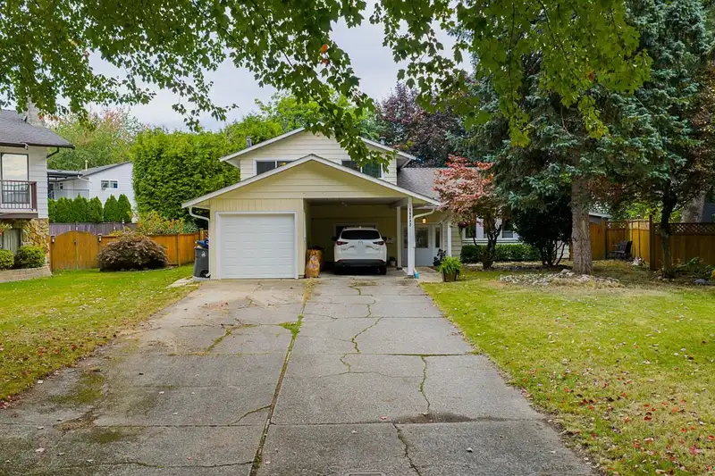 18232 SHETLAND PLACE - photo 1 of 40