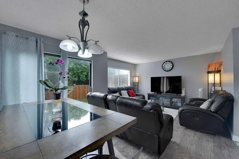 105 13880 74 AVENUE - photo 4 of 25