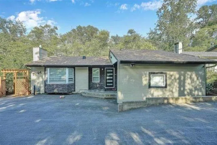 7794 141B STREET - photo 2 of 25