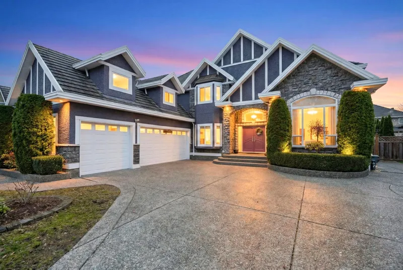 17015 86A AVENUE - photo 2 of 25