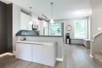 129 18777 68A AVENUE - thumbnail 11