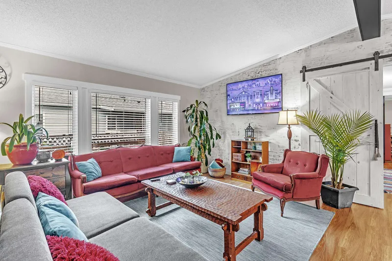 41 6338 VEDDER ROAD - photo 2 of 25